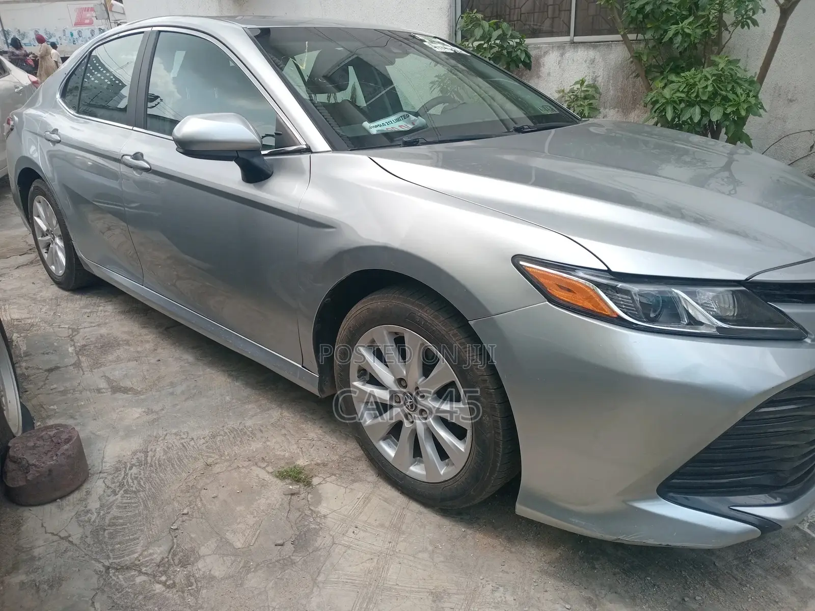 Toyota Camry 2018 Silver