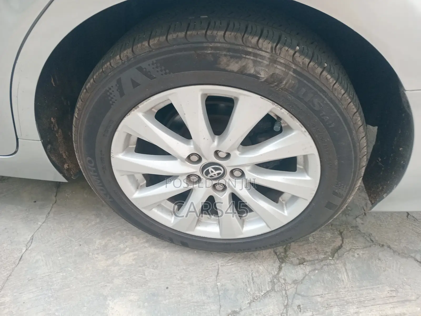 Toyota Camry 2018 Silver