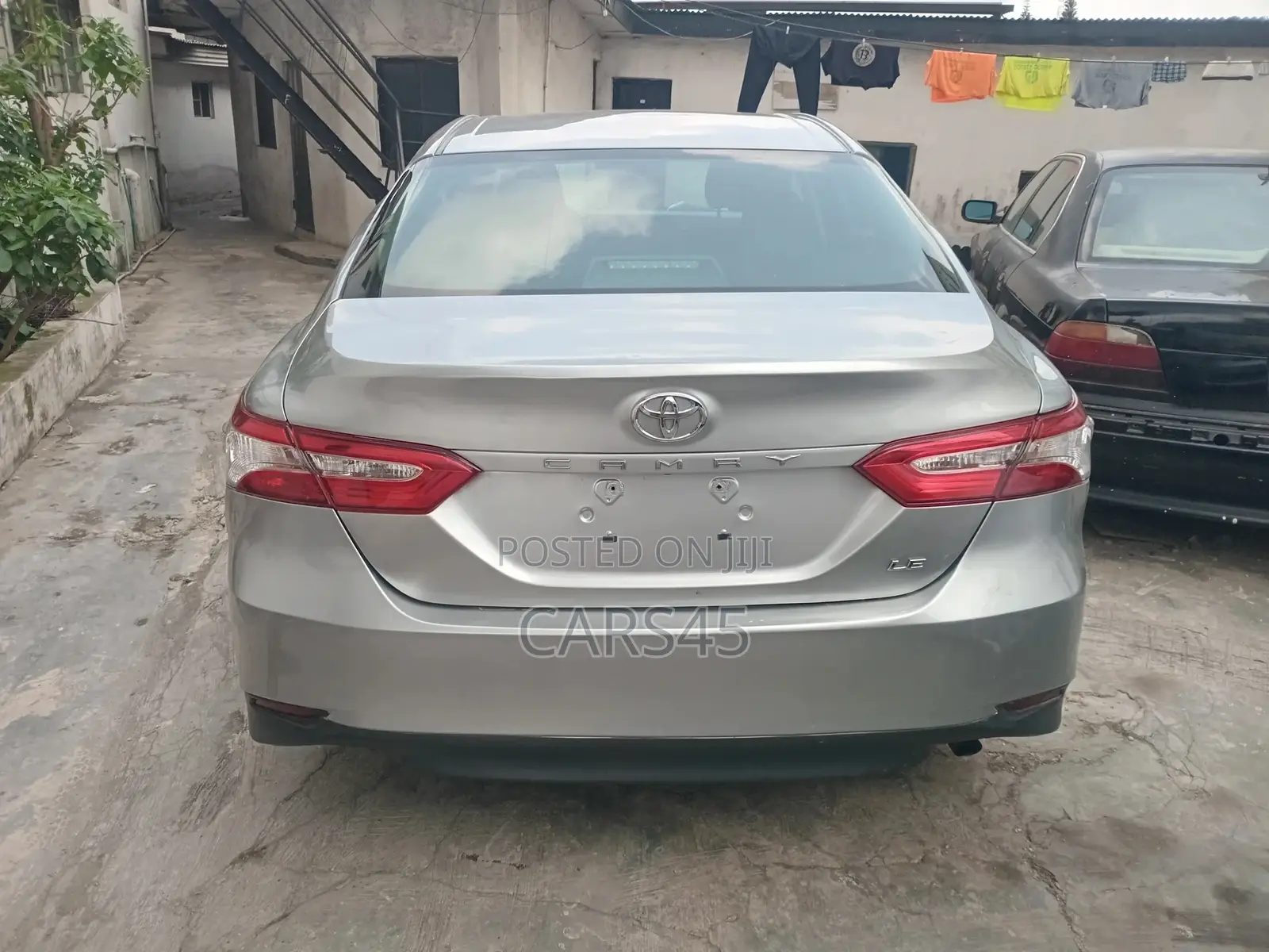 Toyota Camry 2018 Silver