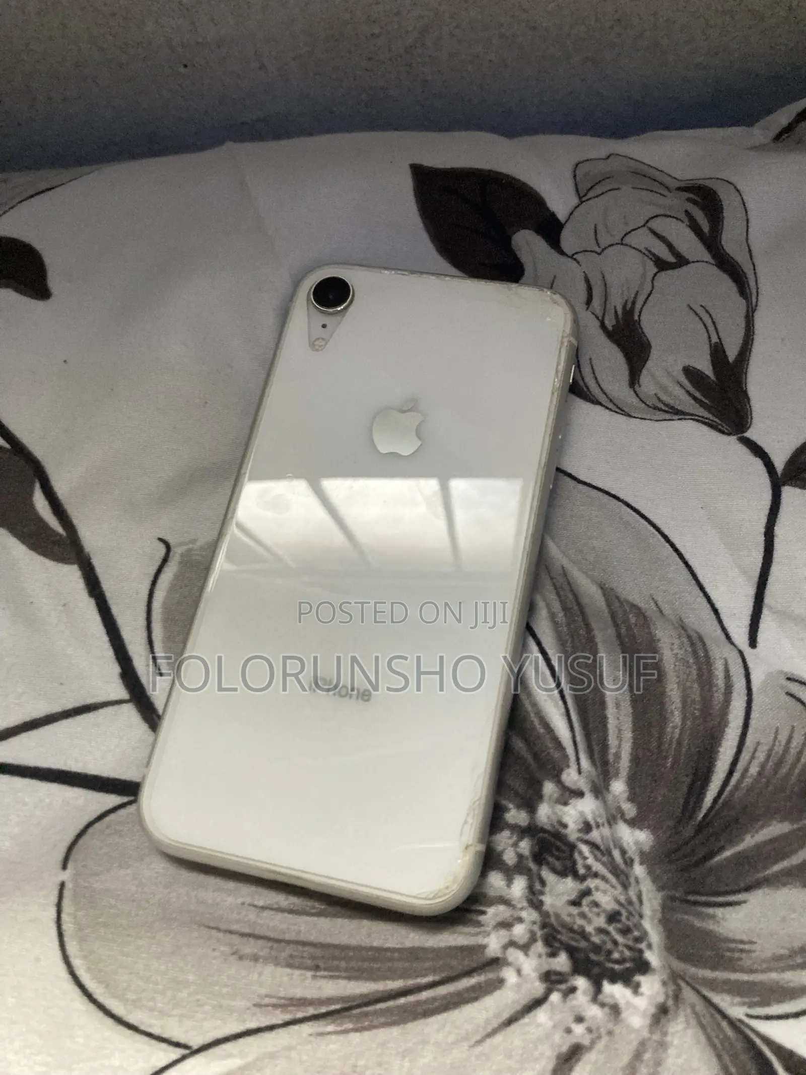 Apple iPhone XR 64 GB White