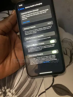 Apple iPhone XR 64 GB White