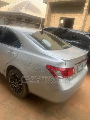 Lexus ES 350 2011 Silver