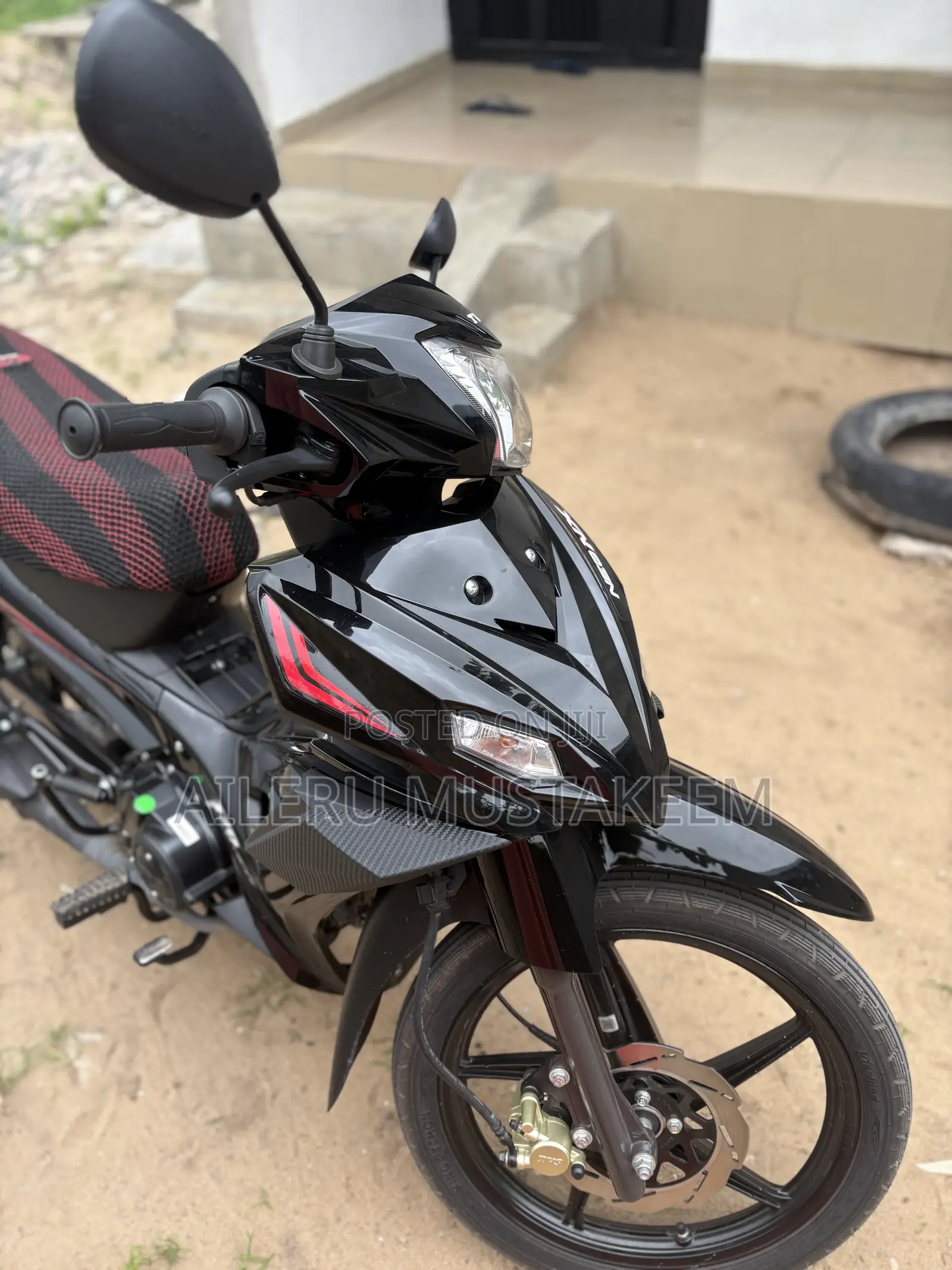 TVS Neo NX 2025 Black