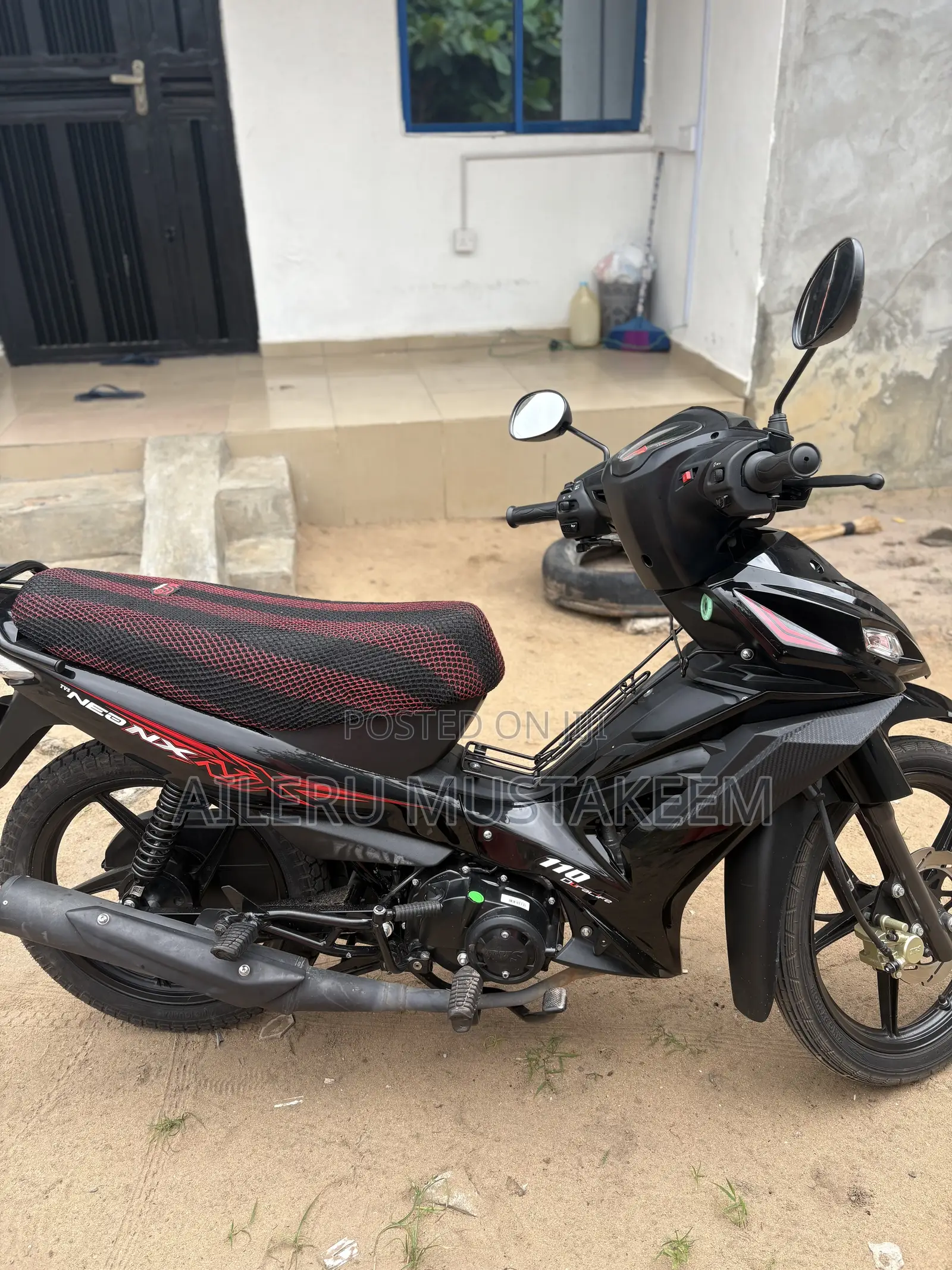 TVS Neo NX 2025 Black