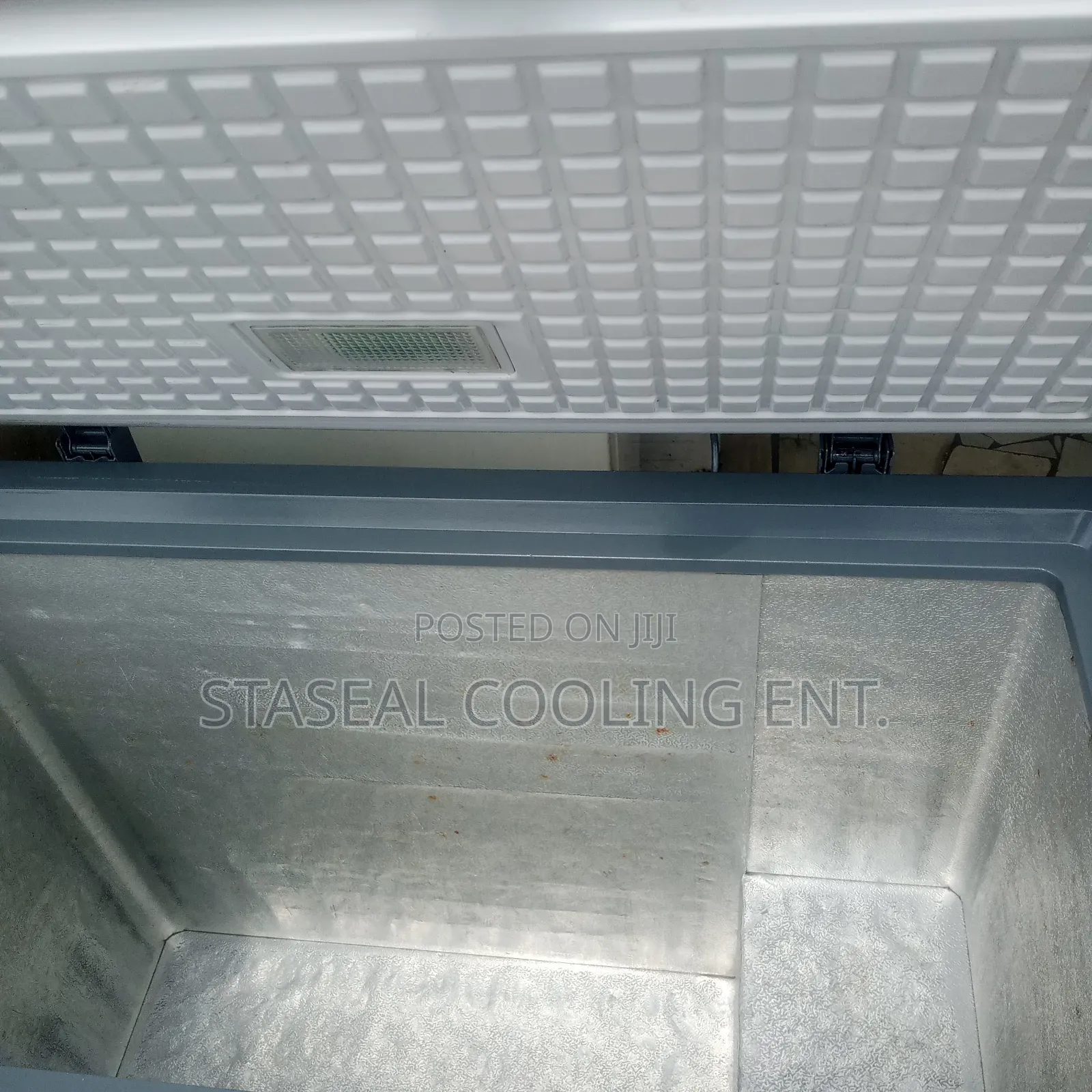Grade 1 Skyrun Chest Freezer