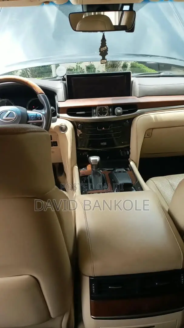 Lexus LX 570 AWD 2017 Black