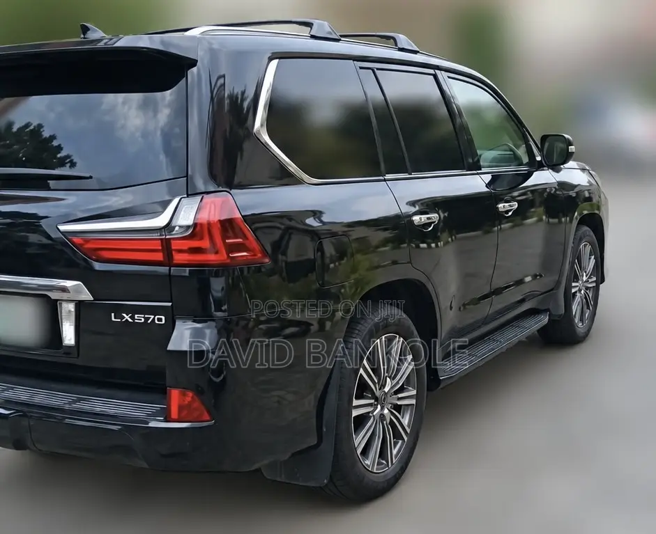 Lexus LX 570 AWD 2017 Black