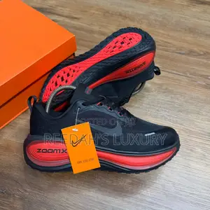 Nike Zoom X Vomero Sneakers