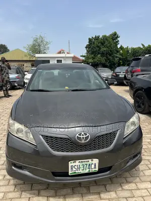 Toyota Camry SE 4dr Sedan (2.4L 4cyl 5A) 2009 Gray