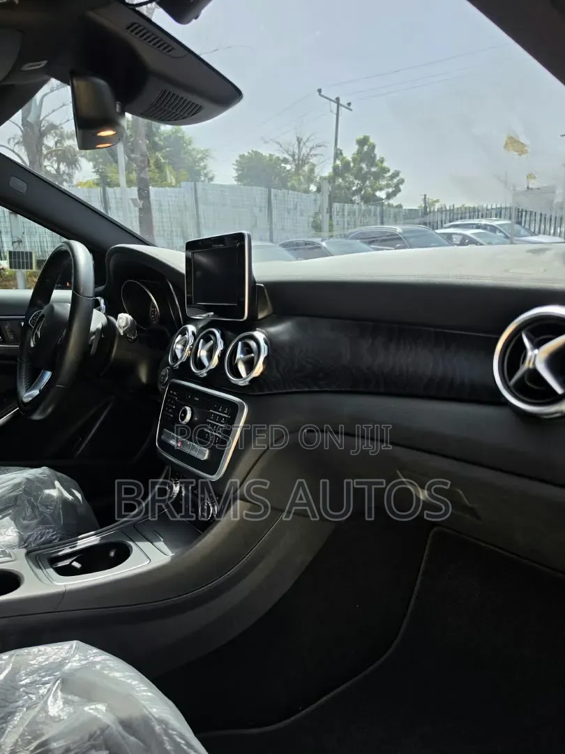 Mercedes-Benz CLA-Class 2018 Blue