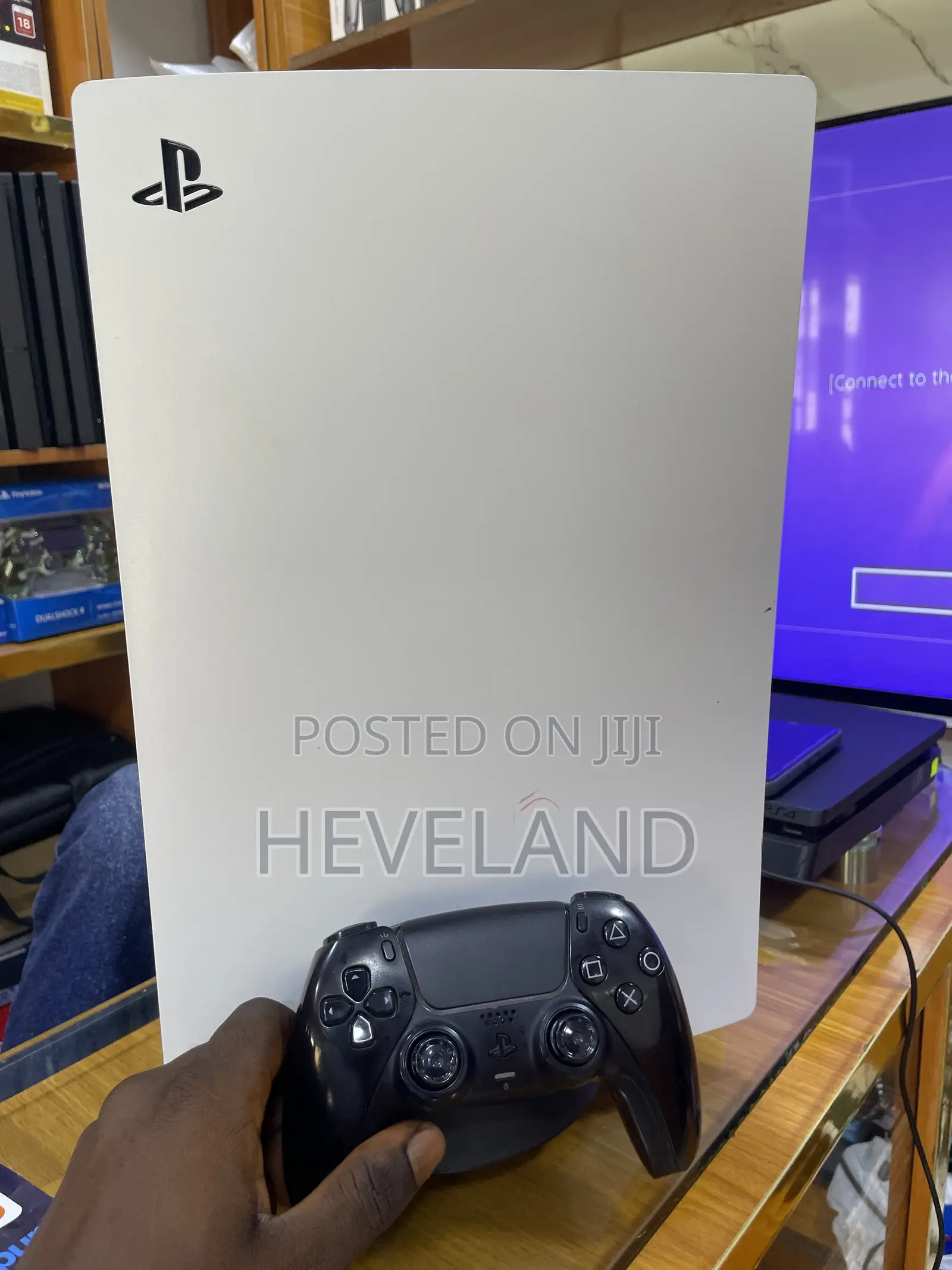 Super Clean PS5 Console ( PS5 Fat)