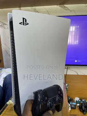 Super Clean PS5 Console ( PS5 Fat)