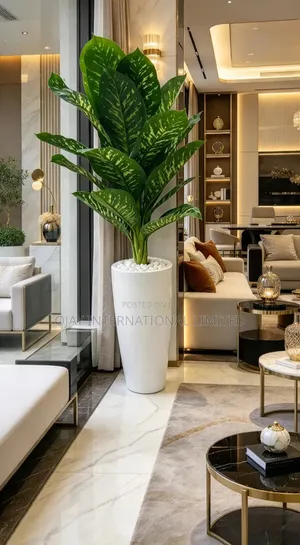 Model Decorative Flower Vase