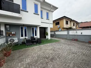 Sweet Apartment