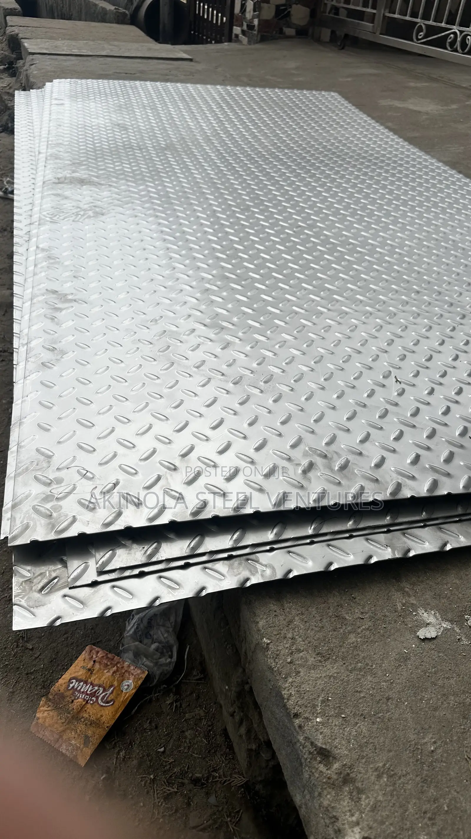 2mm Checker Plate Stainless Steel 4x8