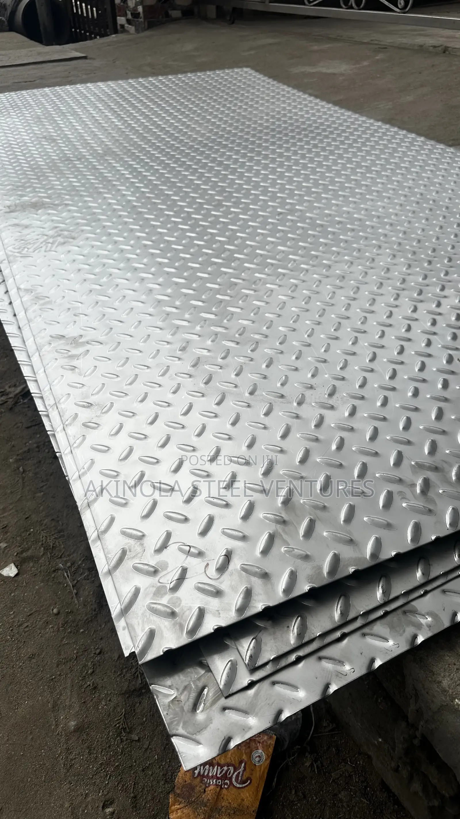 2mm Checker Plate Stainless Steel 4x8