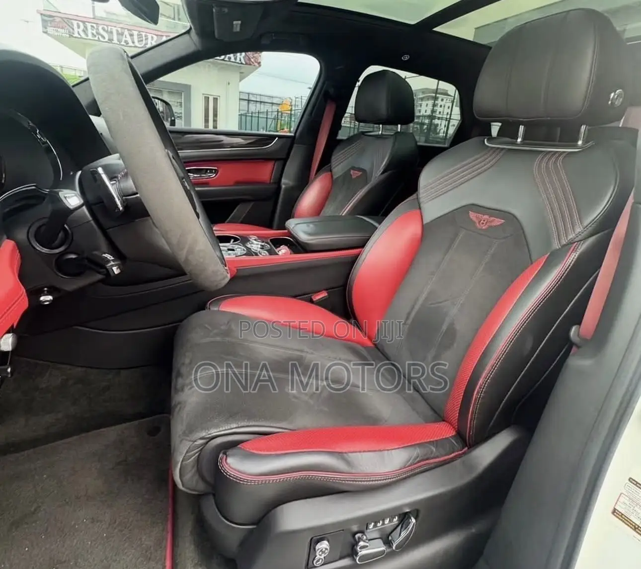 Bentley Bentayga 2022 White