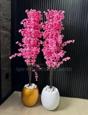 Beautiful Decorative Flower Vase
