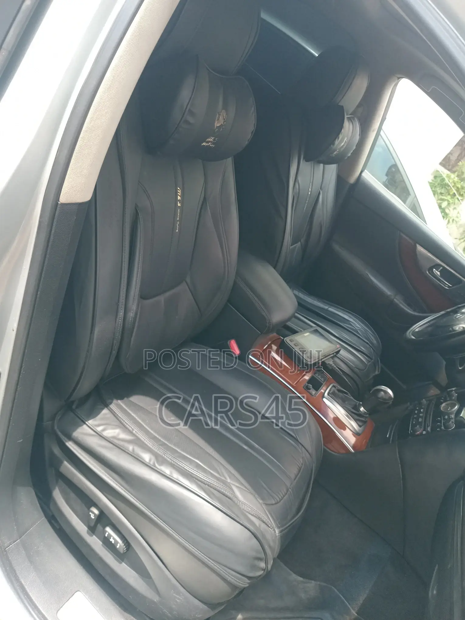 Infiniti FX35 2010 Silver