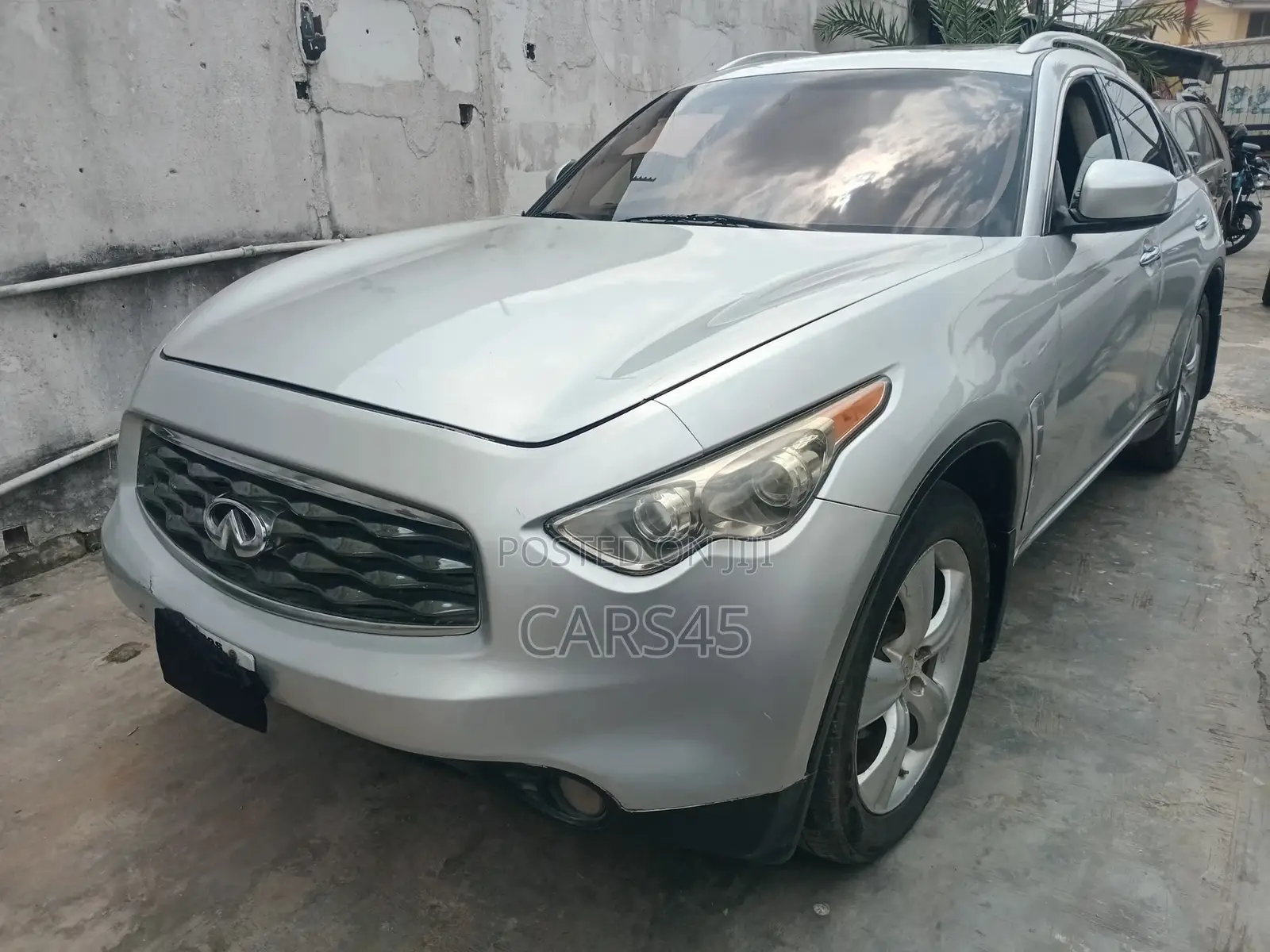 Infiniti FX35 2010 Silver