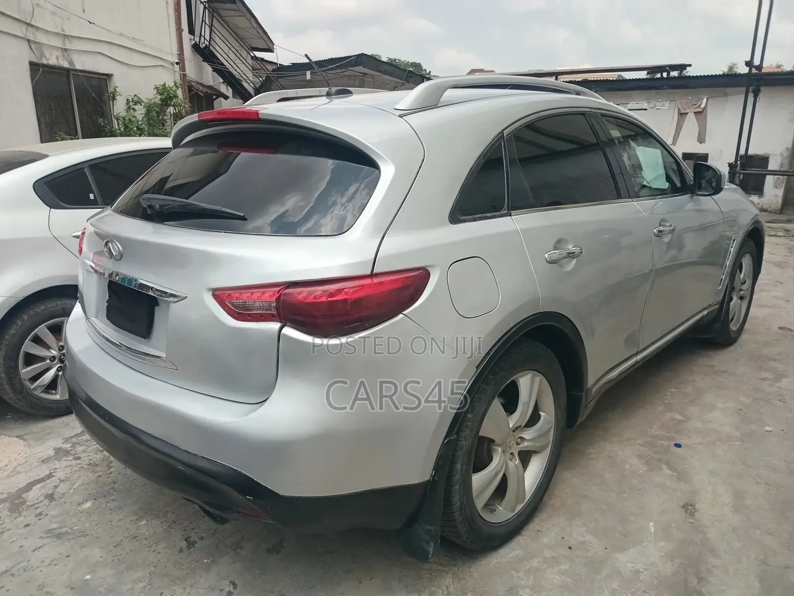 Infiniti FX35 2010 Silver