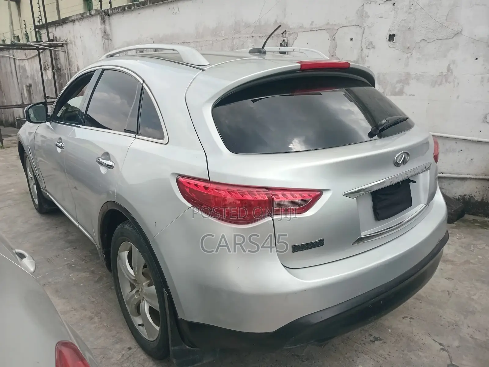 Infiniti FX35 2010 Silver