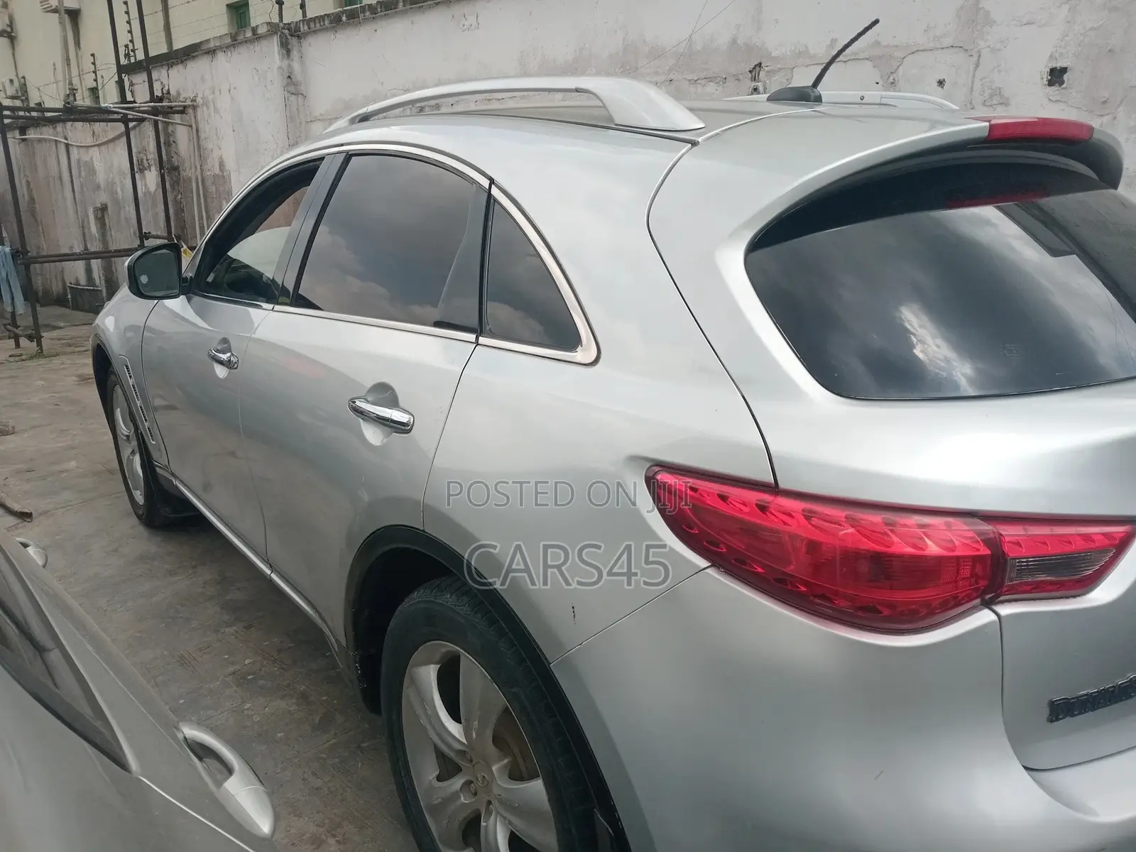 Infiniti FX35 2010 Silver