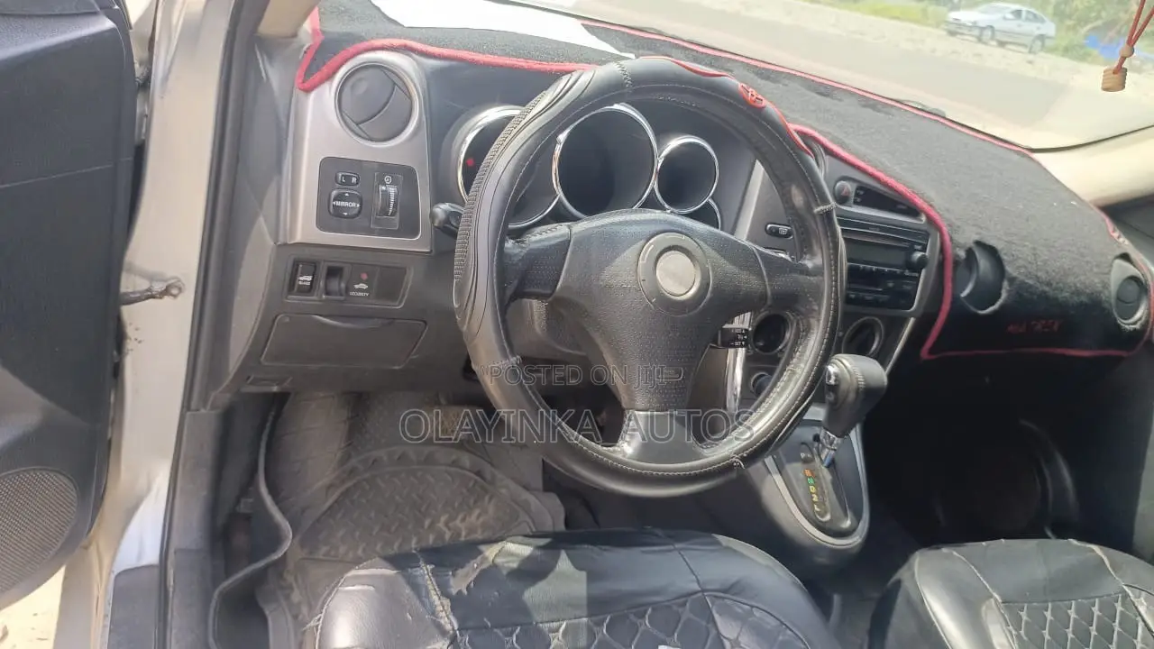 Toyota Matrix 2006 Silver