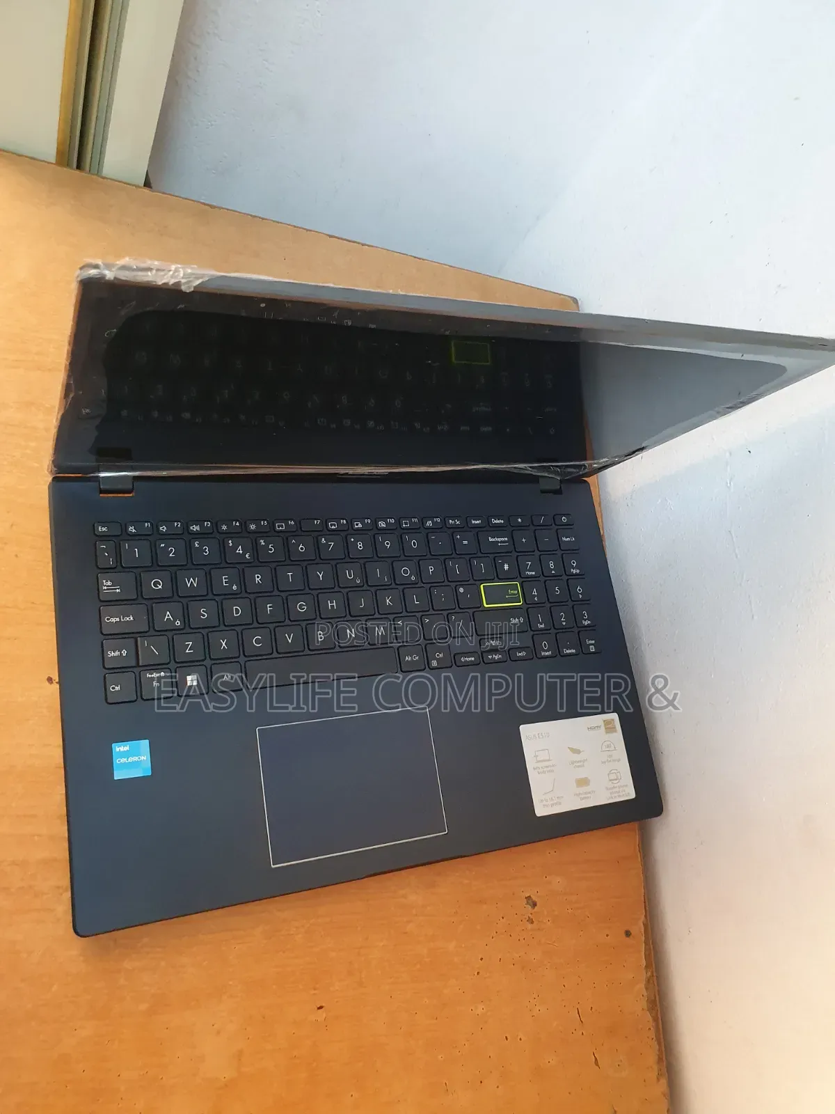 Laptop Asus 4GB Intel Celeron SSD 60GB