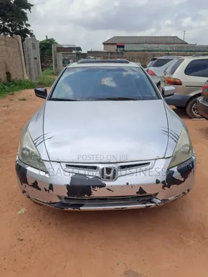 Honda Accord 2004 Silver
