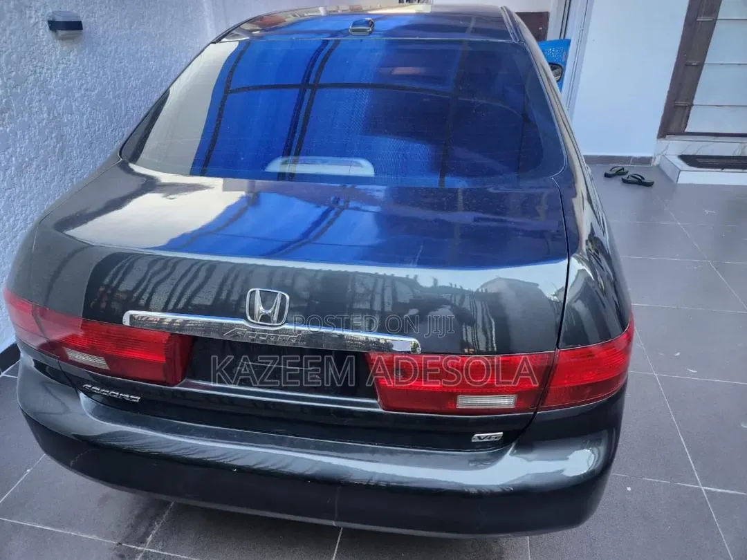 Honda Accord Automatic 2005 Blue