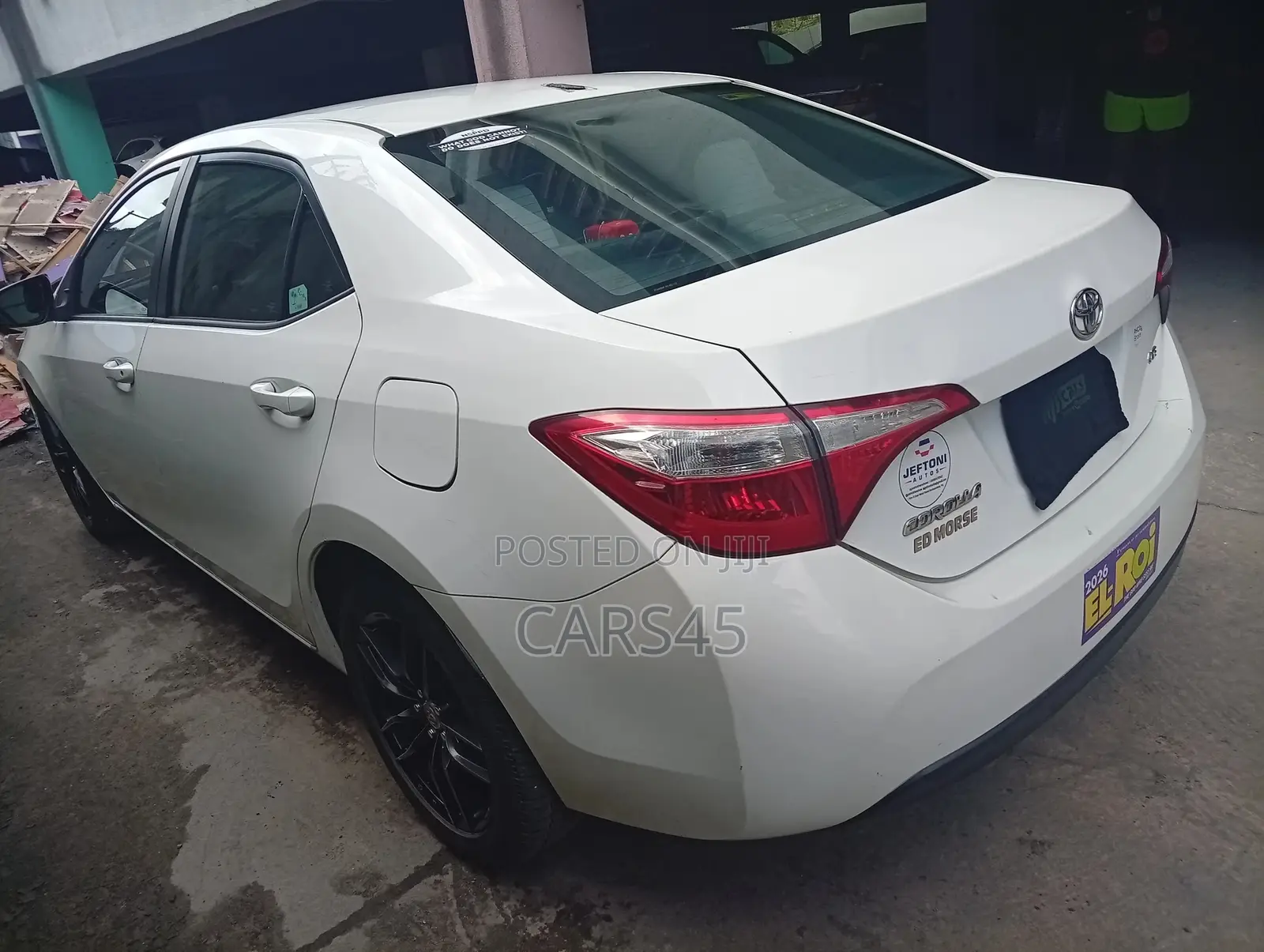 Toyota Corolla 2015 White