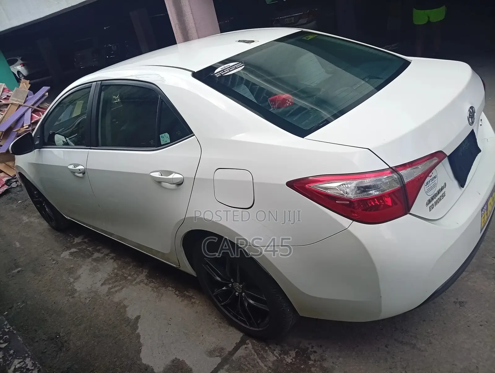 Toyota Corolla 2015 White