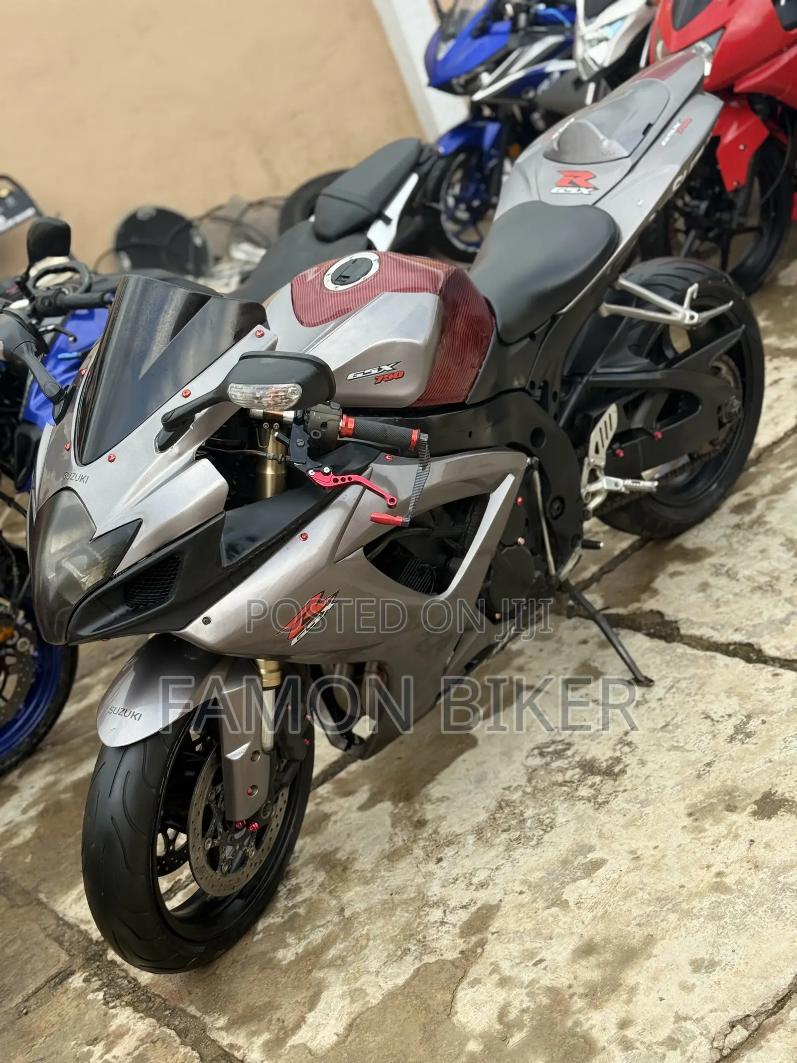 Suzuki GSX-R 2014 Gray