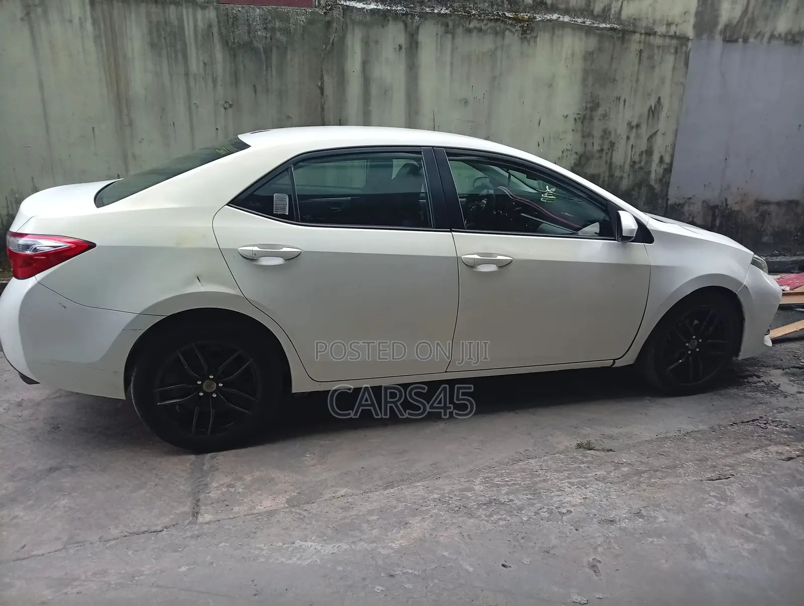 Toyota Corolla 2015 White