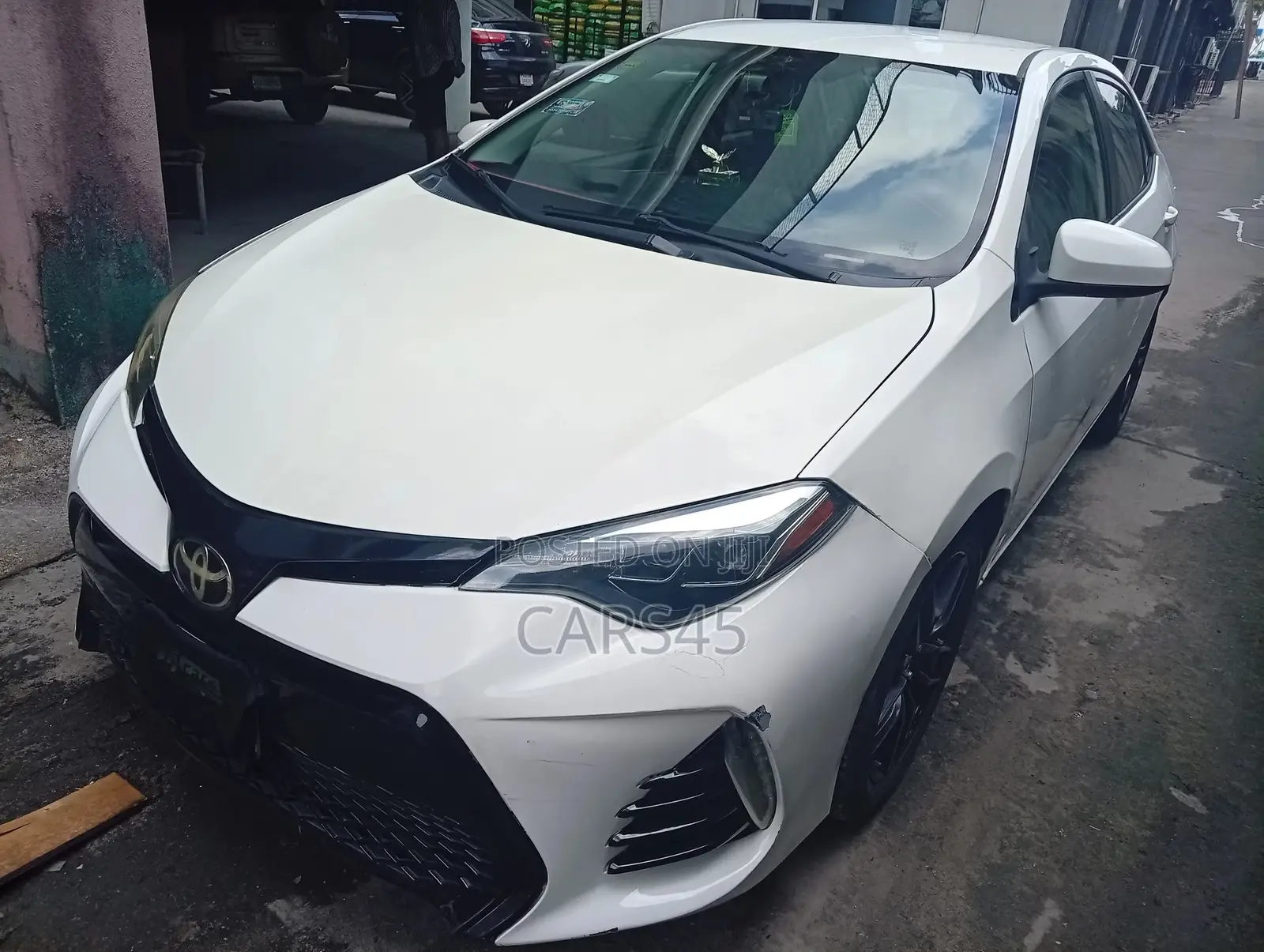 Toyota Corolla 2015 White