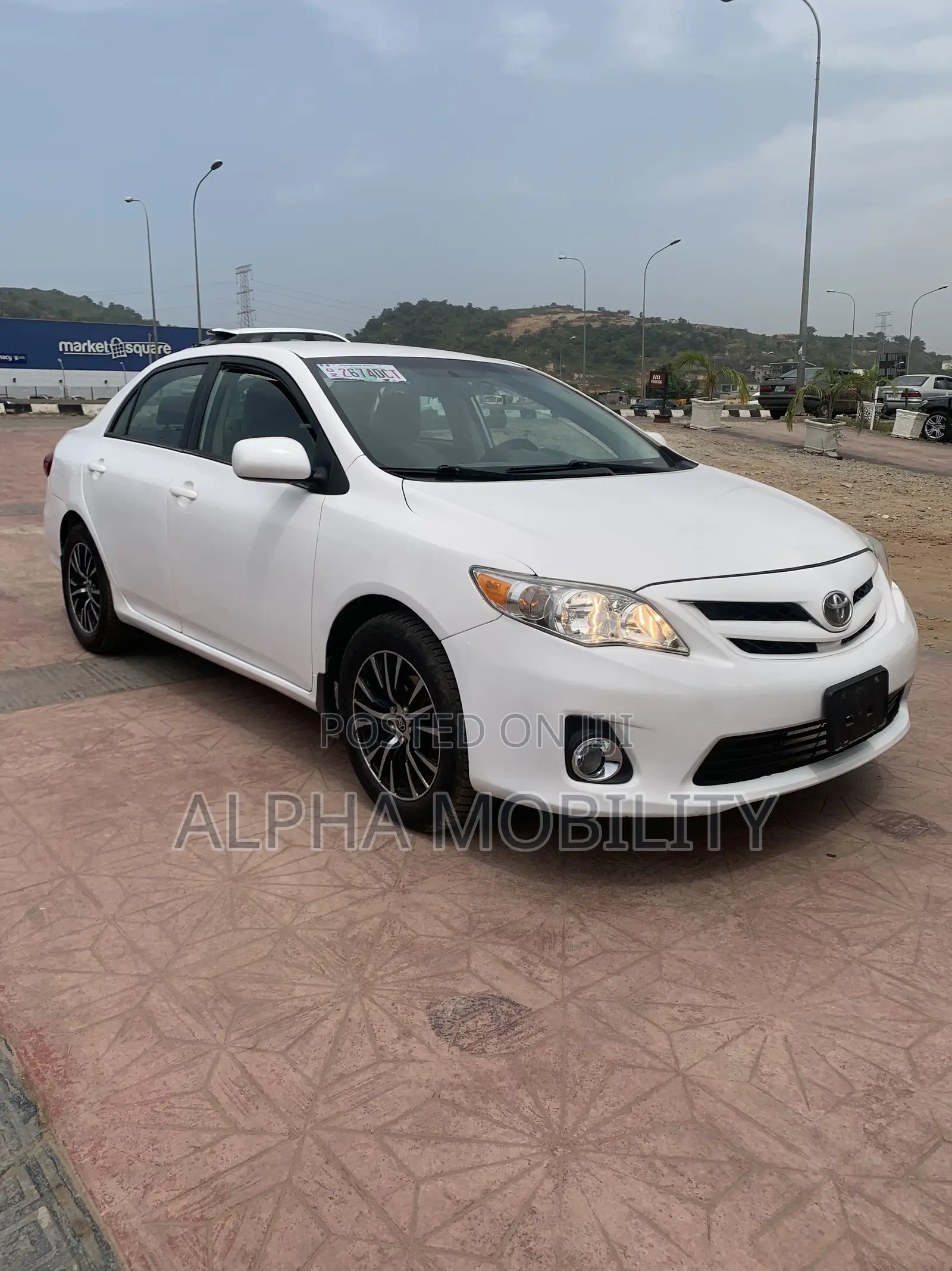 Toyota Corolla 2012 White