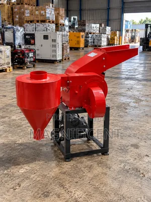 Heavy-Duty Industrial Hammer Mill Grinder With Electric Motor – Red