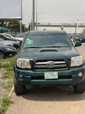 Toyota Tacoma 2010 Green