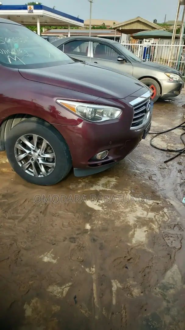 Nissan Pathfinder 2014