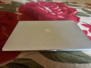 Laptop Apple MacBook Pro 2017 8GB Intel Core i5 SSD 256GB