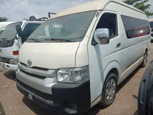 Toyota HiAce 2018 Gray