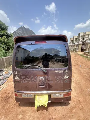 Daihatsu Hijet 2010 Brown