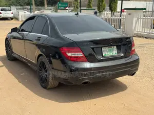Mercedes-Benz C300 2012 Black