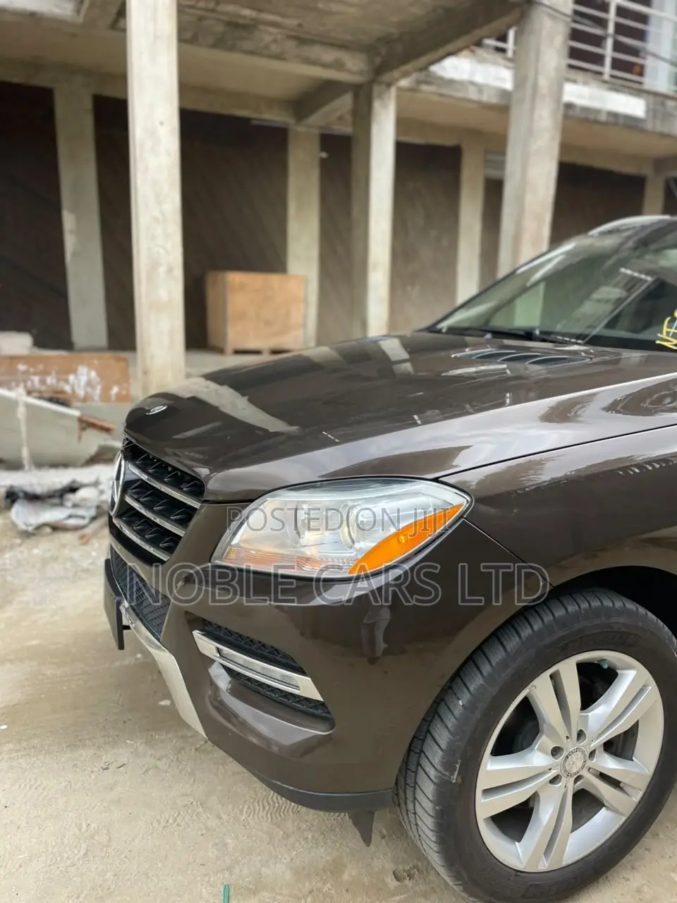 Mercedes-Benz M Class 2013 Brown