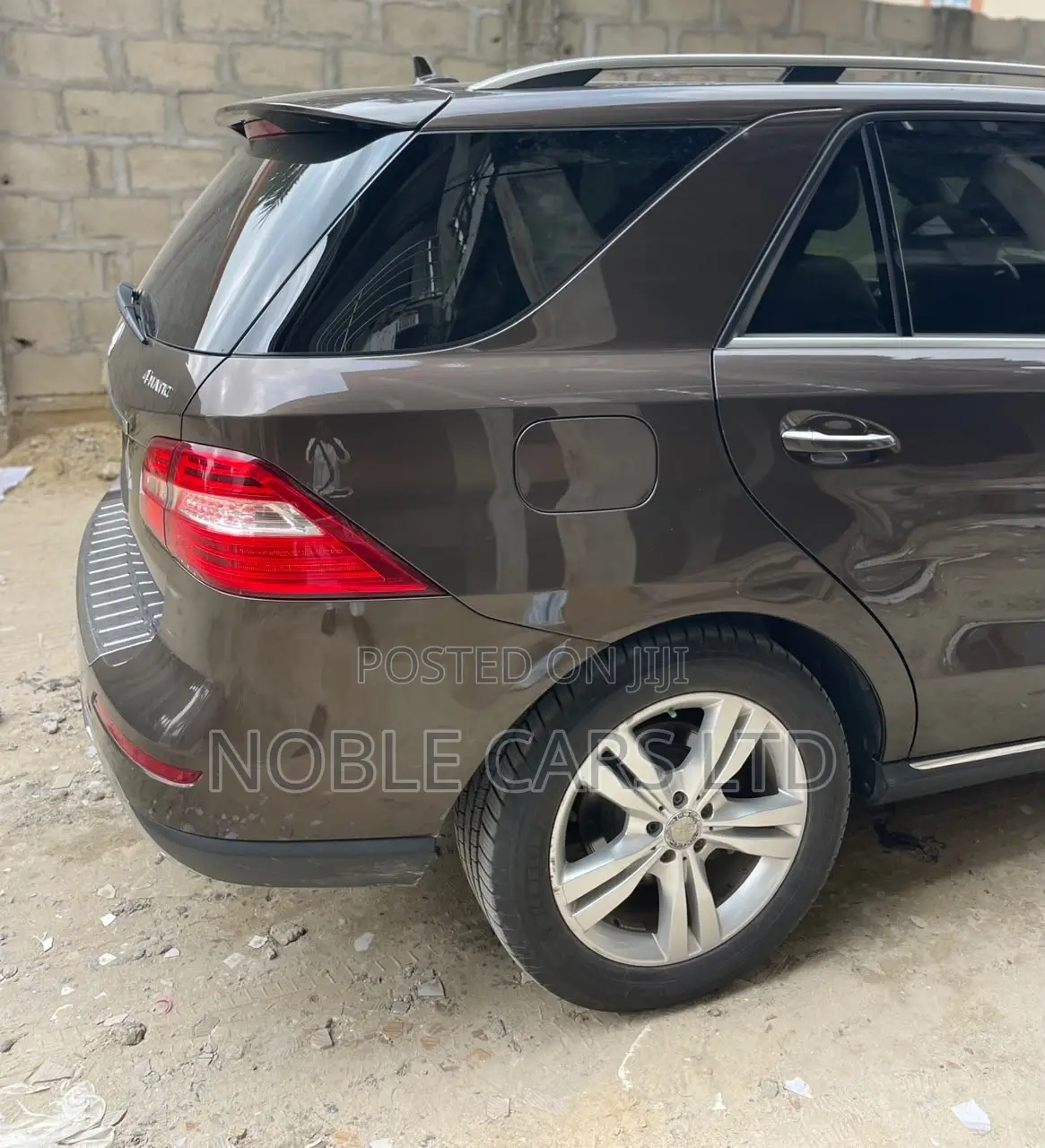 Mercedes-Benz M Class 2013 Brown