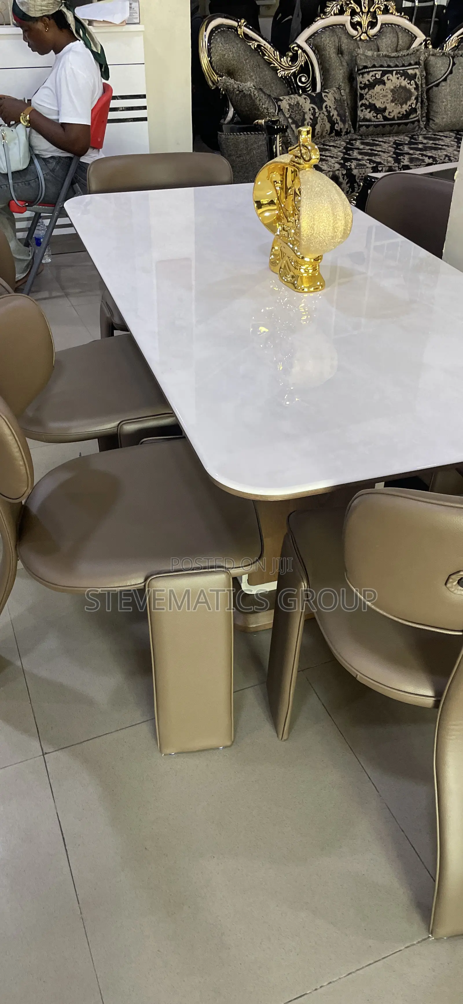 Six Seaters Classic Marble Dining Table