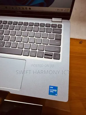 Laptop Dell Latitude 5320 8GB Intel Core i5 SSD 256GB