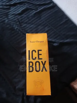CHAMPAGNE Veuve Cliquot
