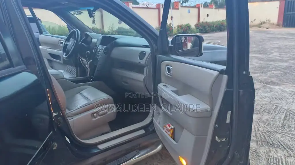 Honda Pilot 2011 Black